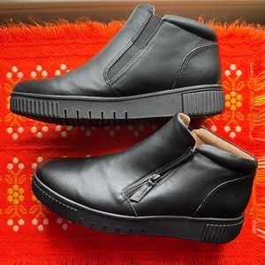 Naturalizer wedge sneakers